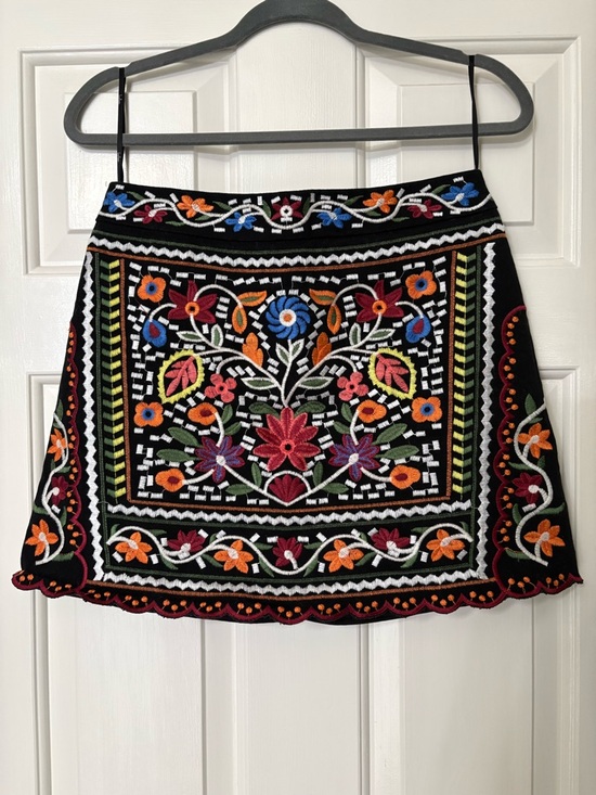 Lulus Dresses & Skirts - Lulu's Don’t Stop the Party Black Embroidered Floral Mini Skirt